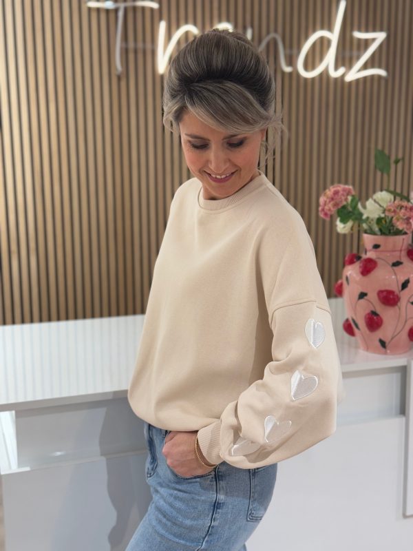 Sweater hearts beige