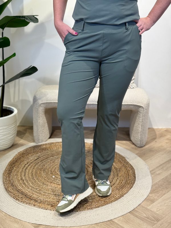 Broek Sanne balsam green travelstof